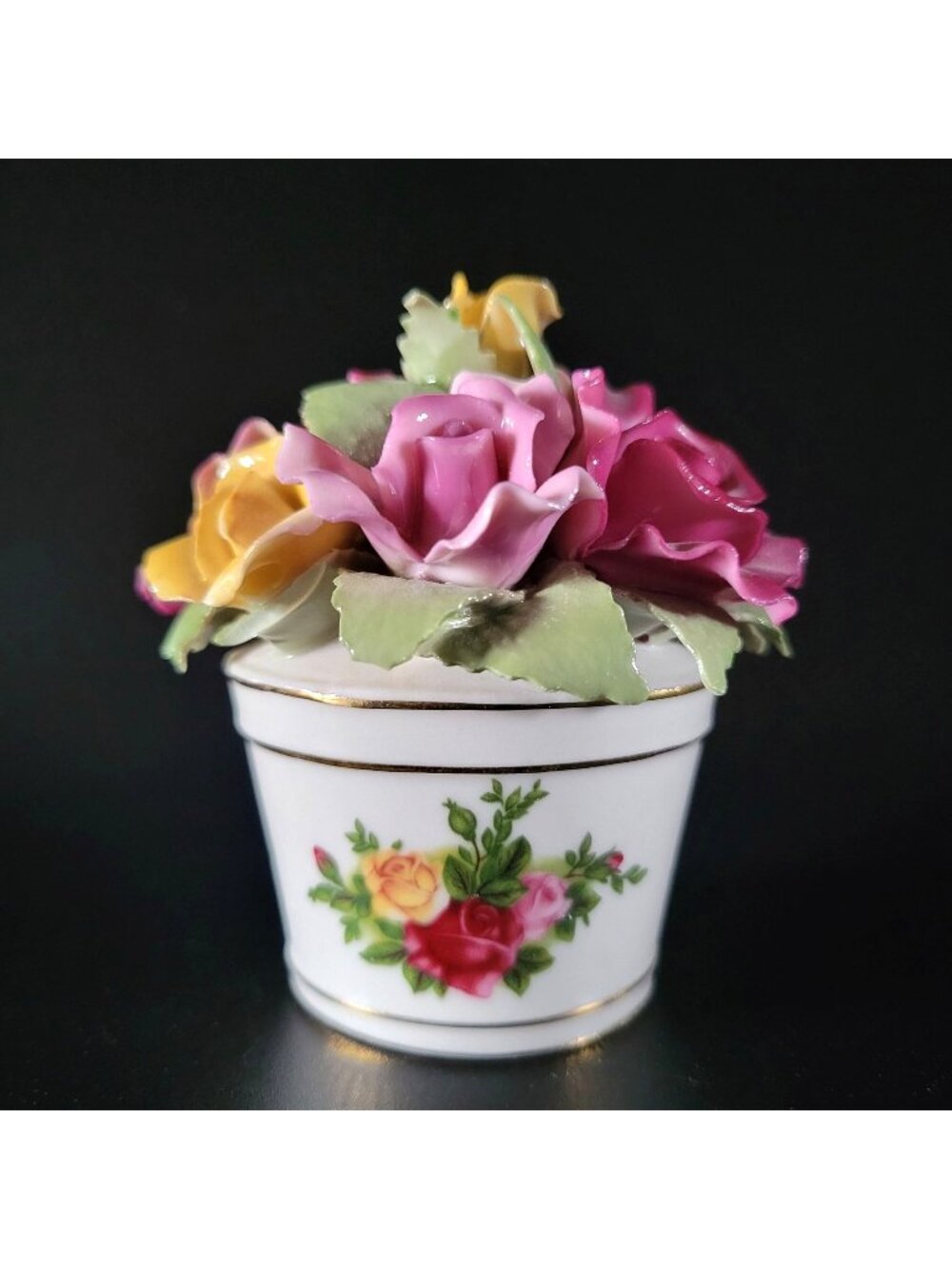 Small Vintage Royal Albert Old Country Roses Flowers In Pot Figurine 3"